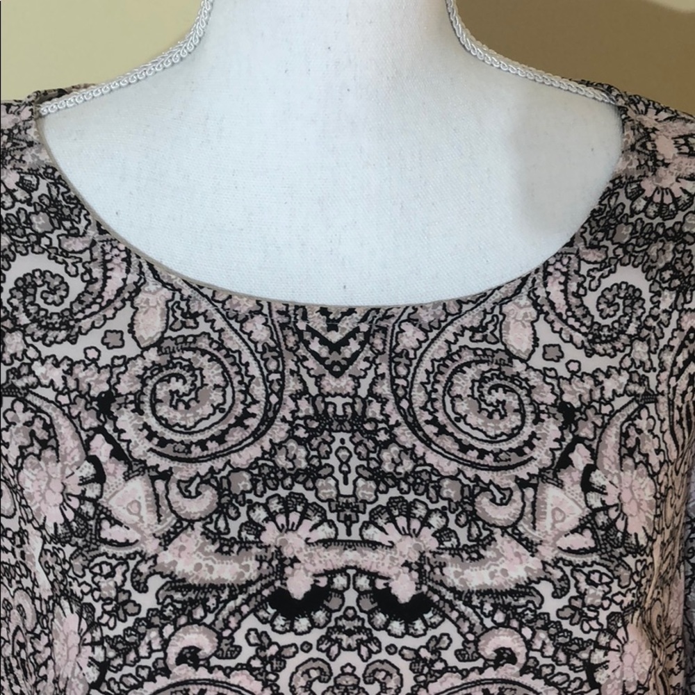 Pink Paisley Tunic - Picture 2 of 8